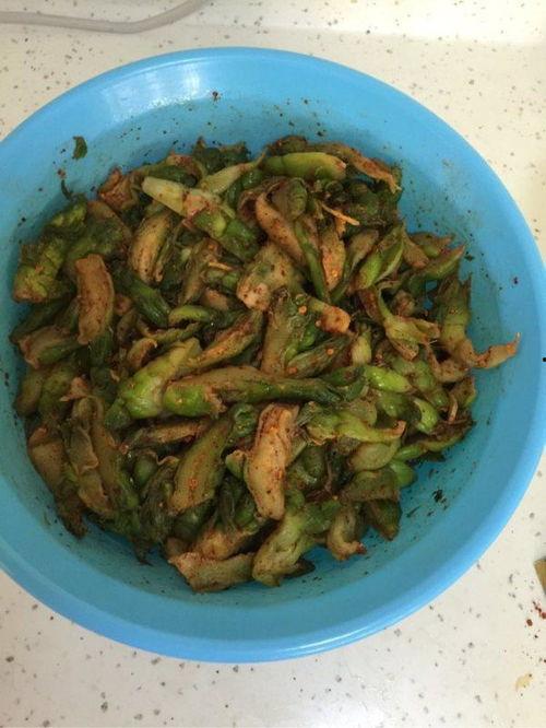 爆料炸菜腌制方法视频,视频教学带你轻松掌握美味炸菜技巧